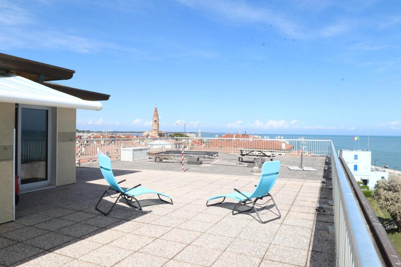 Penthouse Attico Mara Apartment Caorle Exterior photo