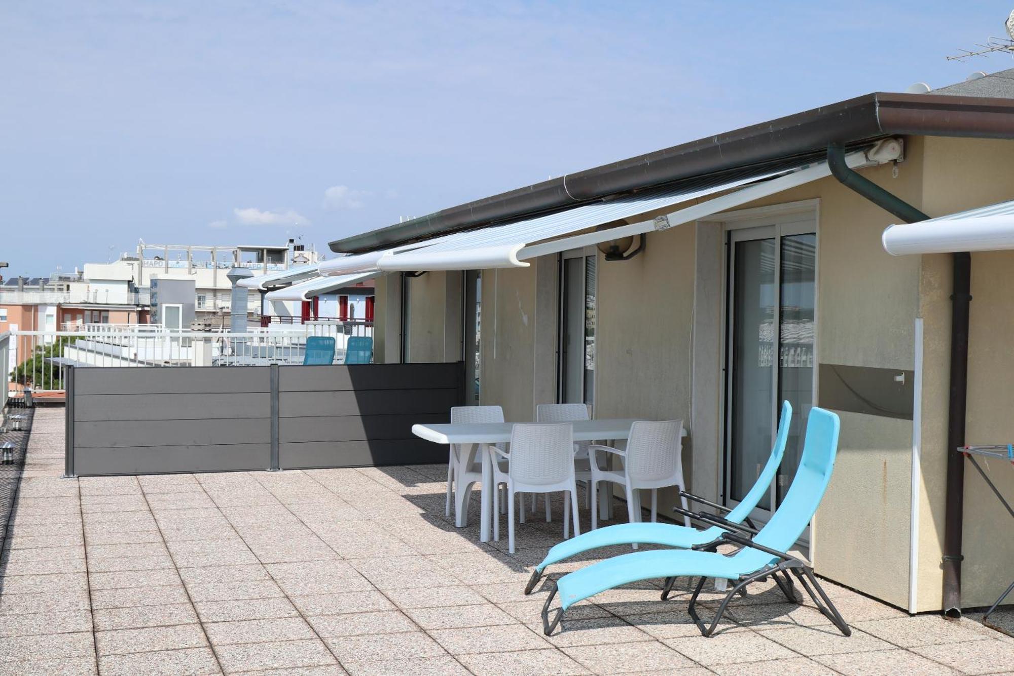 Penthouse Attico Mara Apartment Caorle Exterior photo